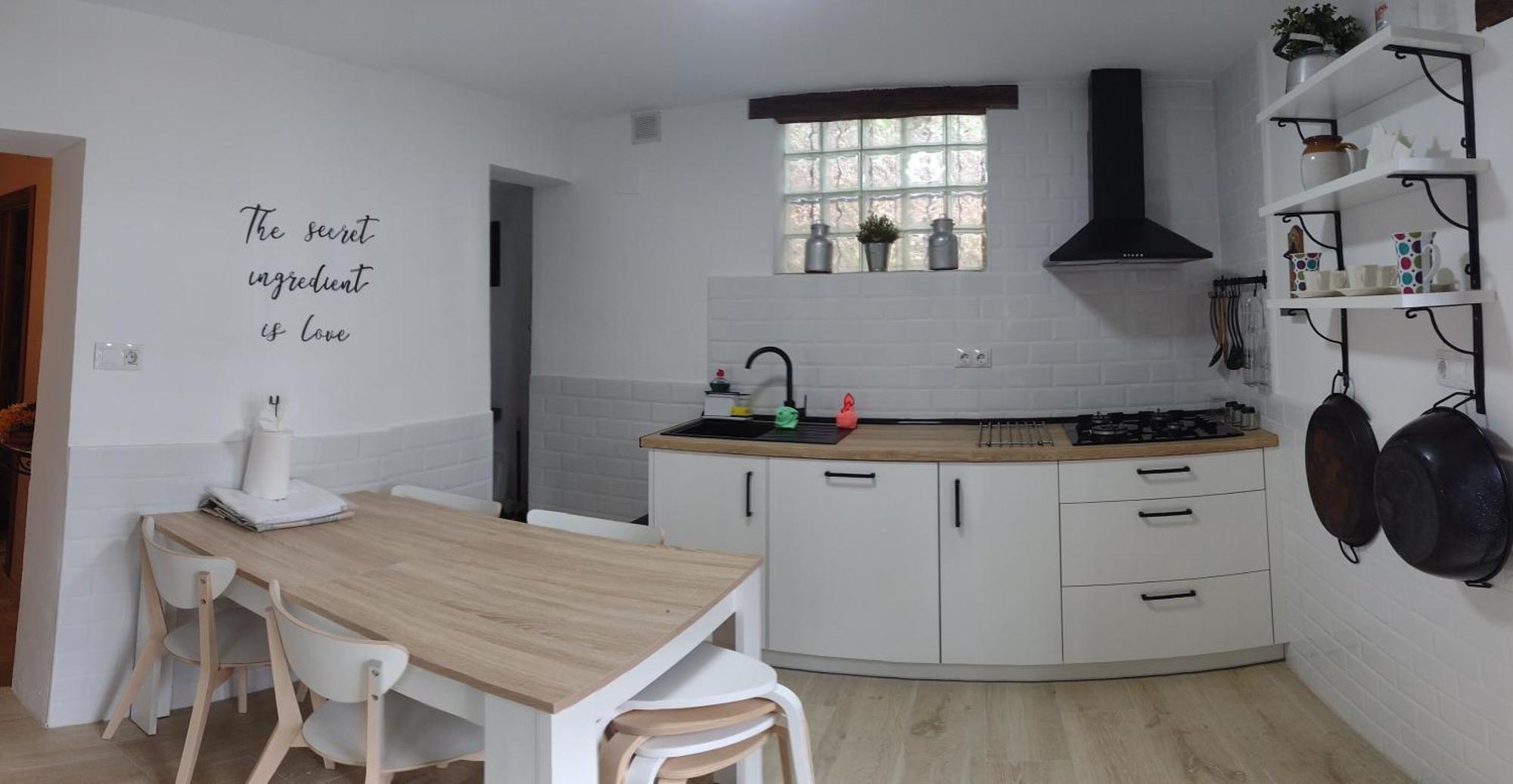 Casa La Liebrecilla Pensionat Ríogordo Exteriör bild
